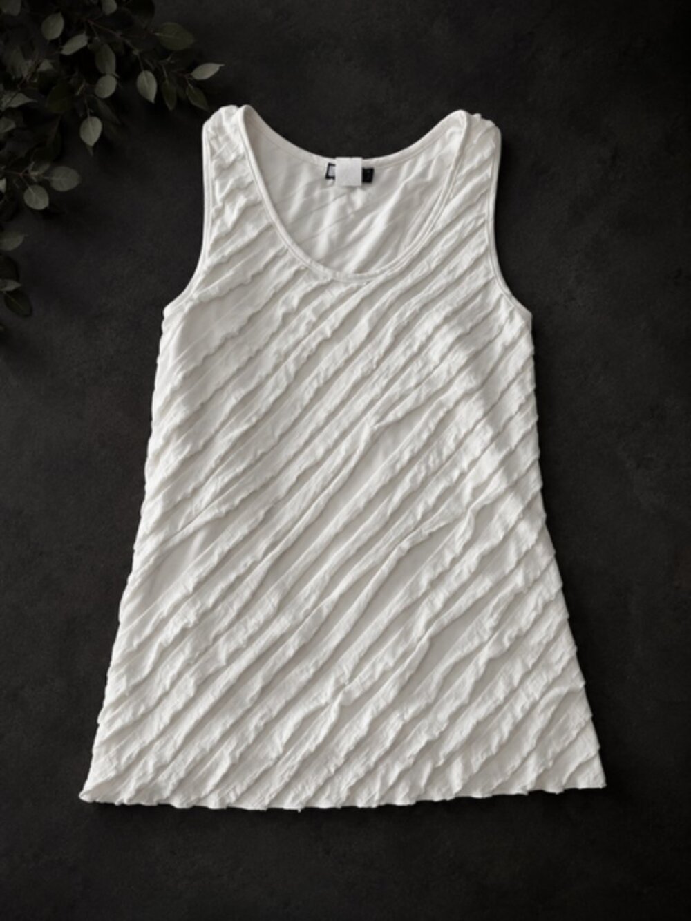 Carole Little Textured Sleeveless Tank – Medium
